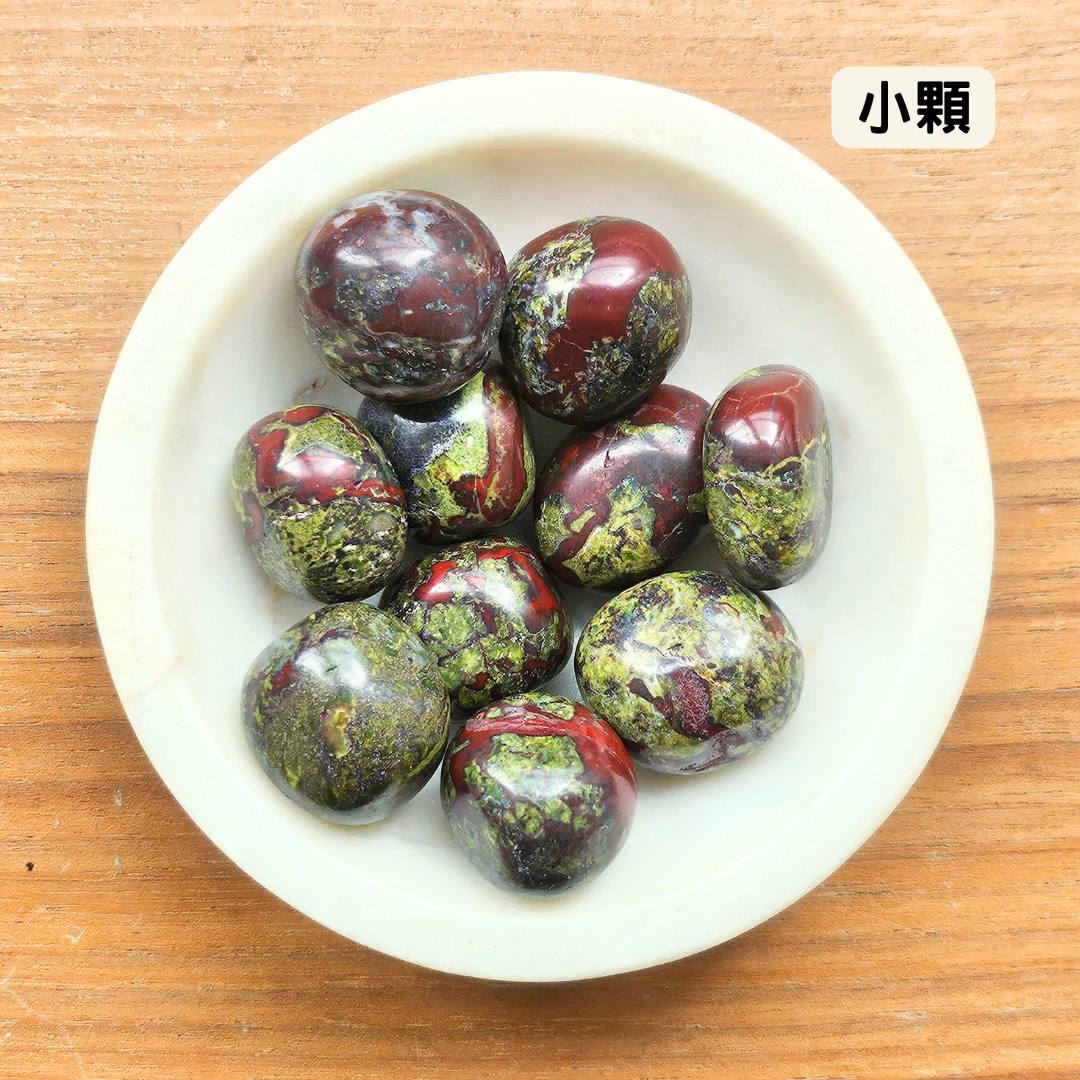 [隨機出貨] 龍血石 Dragon's Blood Jasper（滾石）