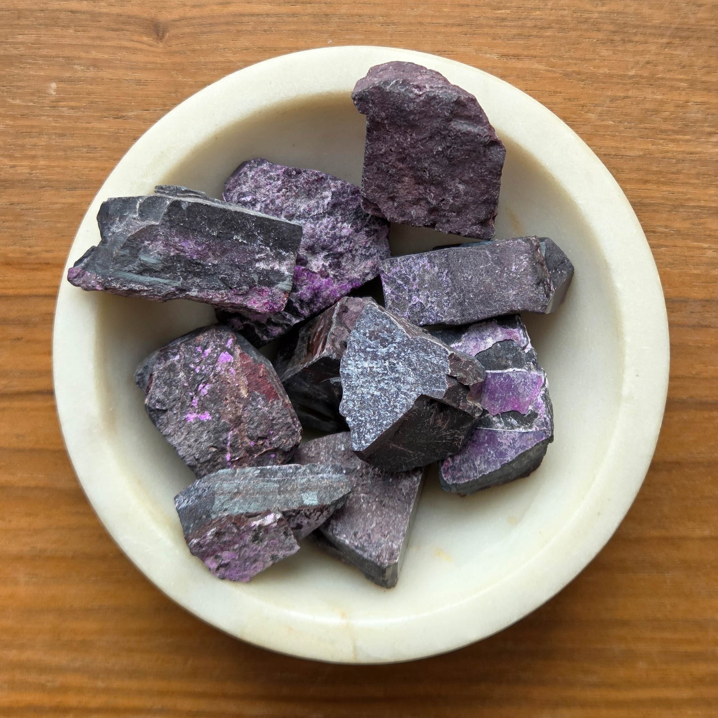 [隨機出貨] 鐵舒俱來 Iron Sugilite（不規則原石）